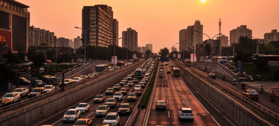 Por que os carros no Brasil estão tão caros?