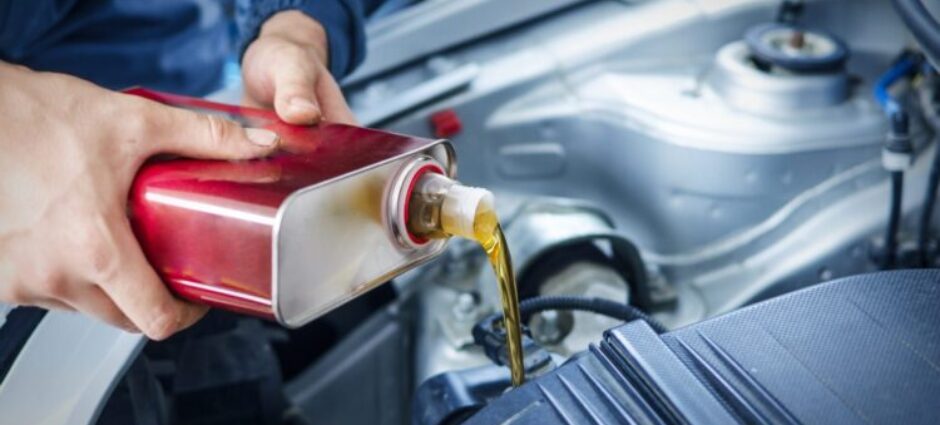 A troca de óleo e filtro depende de cada carro?