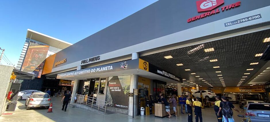Full Pneus. O maior Centro Automotivo da América Latina. 