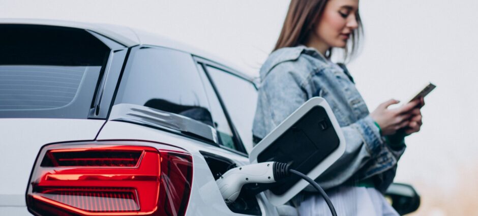 Carros elétricos. Prós e contras.