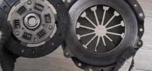Como Evitar o Desgaste Prematuro da Embreagem?