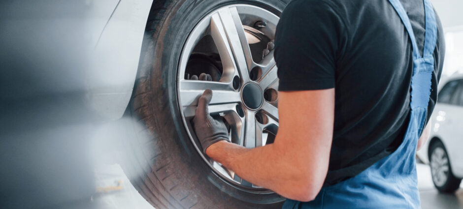 A importância do balanceamento de pneus durante a montagem