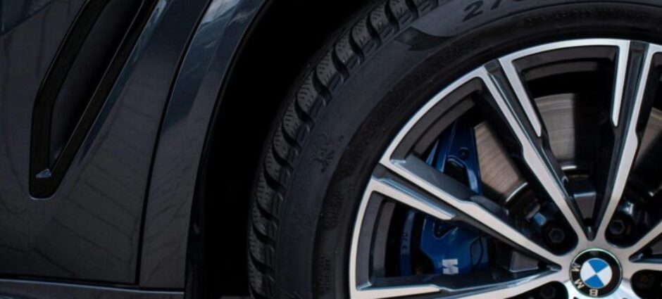 Confiabilidade em Todas as Estações: Os Pneus Semperit em Foco 