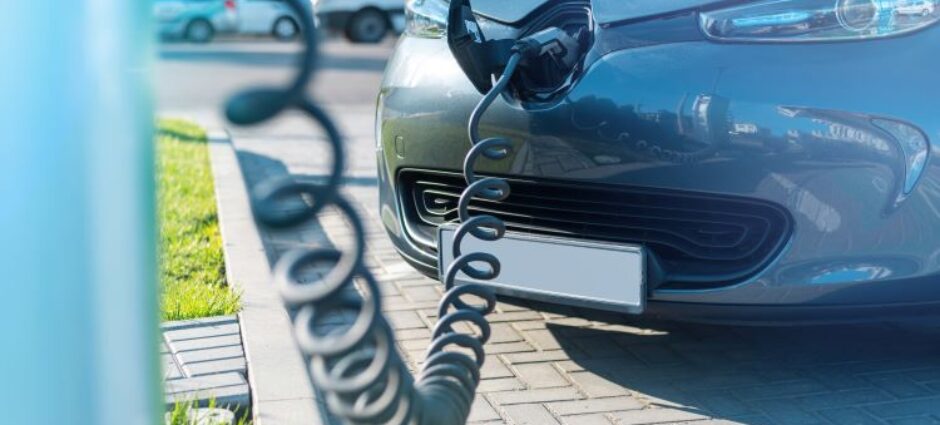 Por que autonomia de carros elétricos nem sempre é real?