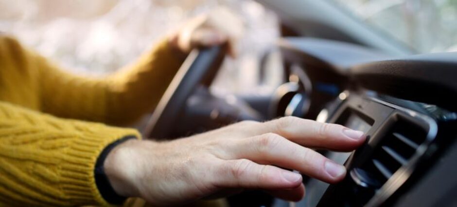 Ar-condicionado não está gelando? Saiba as causas.