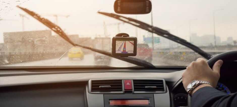 Manutenção do Para-brisa: 5 Dicas para Prolongar a Vida Útil