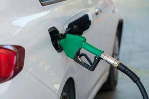 Misturar gasolina e etanol: economia ou mito?