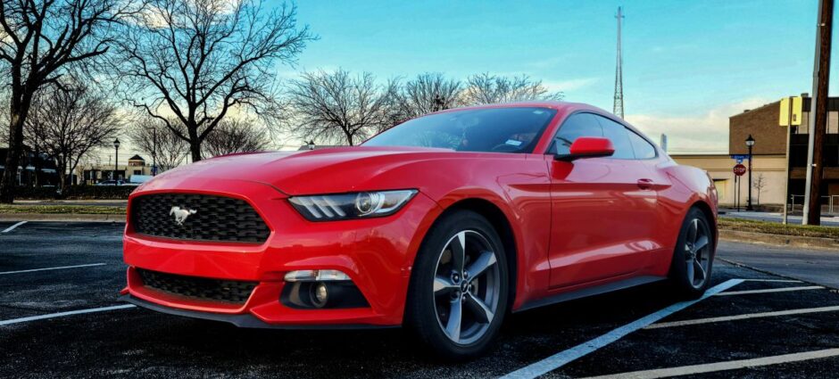 Como economizar na compra dos pneus 195/60 R15 do seu carro? 