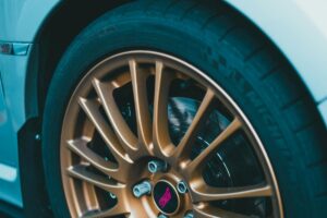 Não jogue dinheiro fora! Saiba a escolher o pneu 265/70 R16 ideal 