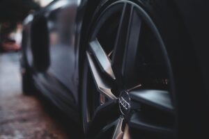 Pneus 195/65 R15: Sua Escolha Perfeita é na Full Pneus!