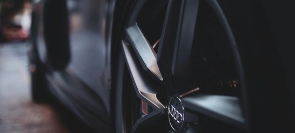 Pneus 195/65 R15: Sua Escolha Perfeita é na Full Pneus!