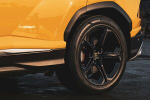 Pneu 195/55 R15: quanto custa?