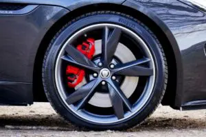 Pneus 235/60 R18 em Nova Iguaçu