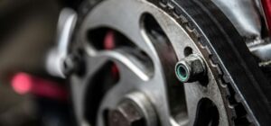 Sinais de que a correia dentada do seu carro está pedindo socorro 