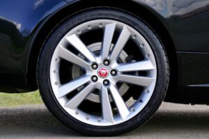 Pneus 21555 R18 Melhores Marcas para o seu SUV
