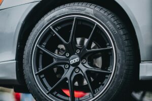 Pneu 195/55 R16: Qualidade e Economia no seu Bolso
