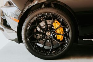 Pneu 215/65 R16: Segurança e Conforto para a Melhor Economia