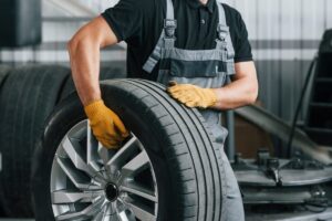Pneu 195/70 R15 para Vans e Carros Comerciais