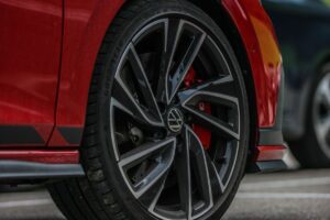 Pneus 215/60 R16: Melhores Preços 
