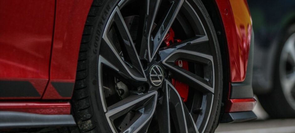 Pneus 215/60 R16: Melhores Preços 