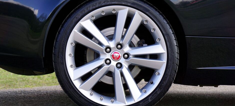 Pneu 195/50 R15: Preços, Marcas e Dicas de Uso